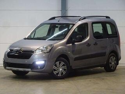 Citroen BERLINGO 1.6HDi 5pl AUTO - Attelage - C