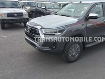 Toyota HI-LUX pick-up double cabin super luxe - export out eu tr