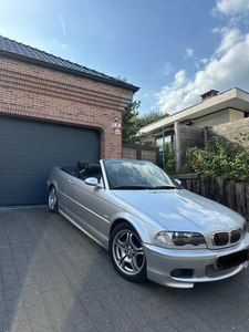 bmw 320i 2001 cabriolet 136.000 km!!! Eerst eigenaar