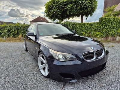 BMW 523I M PAKKET M5-LOOK Navi Xenon Leder GEKEURD V VERK