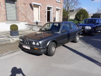 BMW e30 316 1985 122.000 km