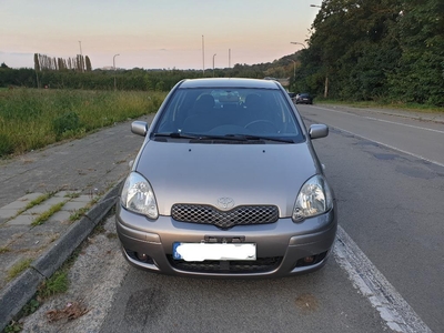 Toyota yaris 1 3i Automaat