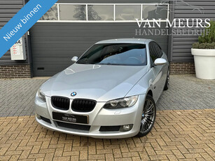 BMW 3-SERIE coupe 320i Introduction, xenon, leder, nieuwe all season banden, navigatie, apk 11-2025