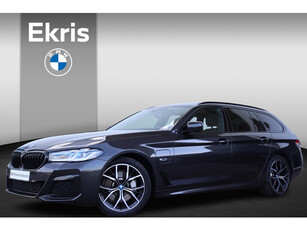 BMW 5-serie Touring 530e xDrive Executive M-Sportpakket / Trekhaak / Head Up Display / Panoramadak / 19 '' /