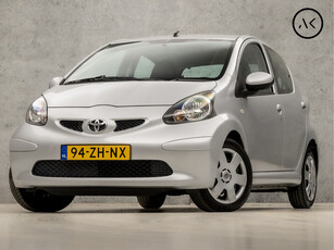 Toyota Aygo 1.0-12V + Automaat (YOUNGTIMER, 5 DEURS, AIRCO, SPORTSTOELEN, ARMSTEUN, NIEUWE APK, NIEUWSTAAT)