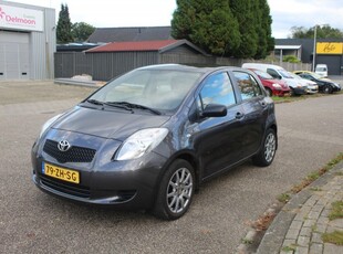 Toyota Yaris 1.3 VVTI IDOLS