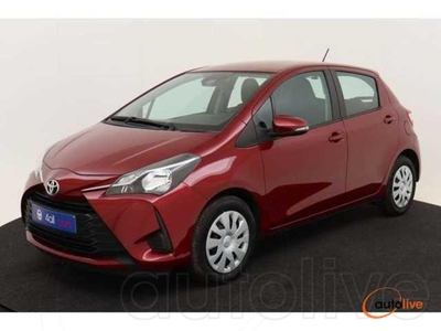 Toyota Yaris 2227 Y-oung