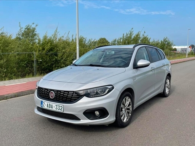 Fiat Tipo 1.4 benzine, GPS, airco, camera, 11.2019!