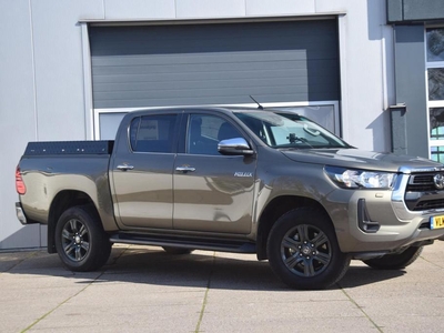 Toyota HiLux 2.4 D-4D Double Cab Professional 4x4 APPLE CARP