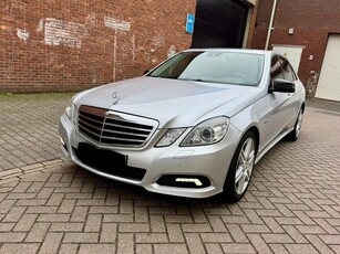 Mercedes benz E200