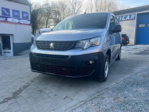 Peugeot Partner 1.6 BlueHDI Premium metallic, airco, navi,