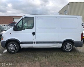 Renault Master T28 2.2dCi L1H1 MOTOR DEFEKT