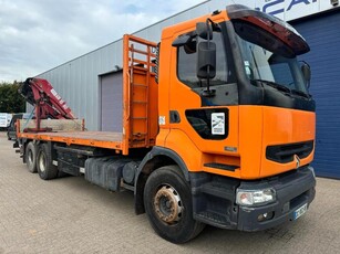 Renault Premium 420 *FLATBED + HMF CRANE* (bj 2002)