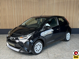 Toyota Aygo 1.0 VVT-i x-play NL auto | Apple Carplay | Camera | Airco