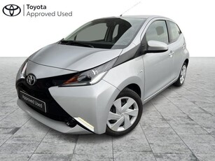 Toyota Aygo x-play + Camera