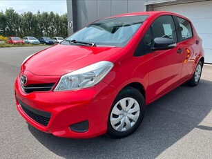 Toyota Yaris 1.0i Benzine 2011 met 51.000KM Gekeurd LEZ OK