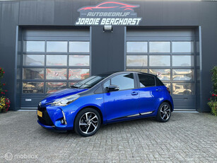 Toyota Yaris 1.5 Hybrid Executive Bi-Tone Nieuwstaat!