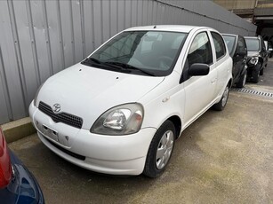 Toyota yaris essence 5 portes