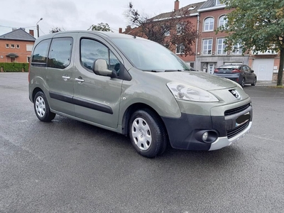 Peugeot Partner tipi x-line 1.6 hdi