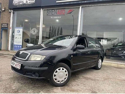 Skoda Fabia 1.2i Classic / (bj 2005)