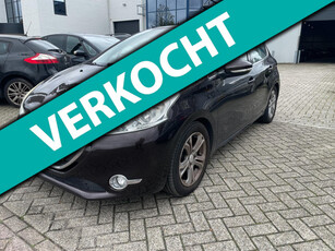 Peugeot 208 1.6 VTi Allure Bj 2013