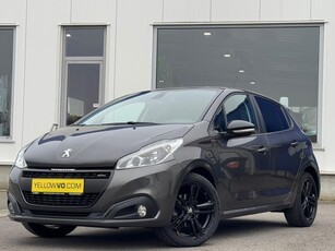 Peugeot 208 GT Line / 38.400km! / Black Pa