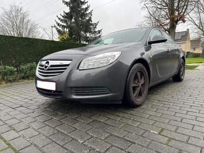 Opel Insignia 1.6 benzine euro 5 // 80.000 km // Navi