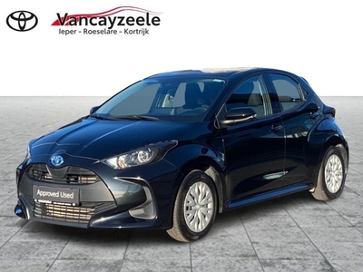 Toyota Yaris DYNAMIC+NAVI+CARPLAY+CAMERA