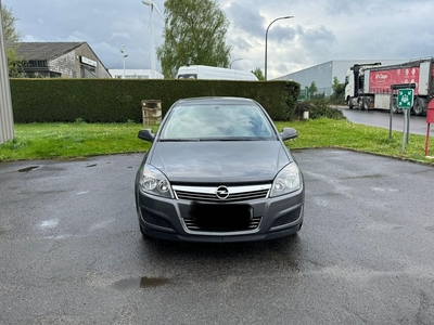 Opel Astra 1.6 essence Airco Euro5