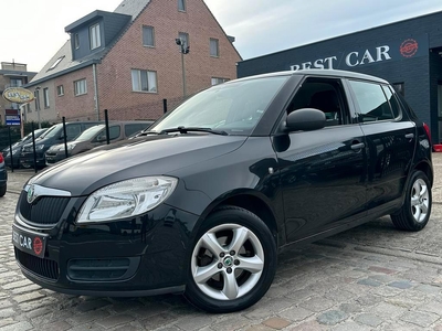 Skoda Fabia 1.6i * Benzine