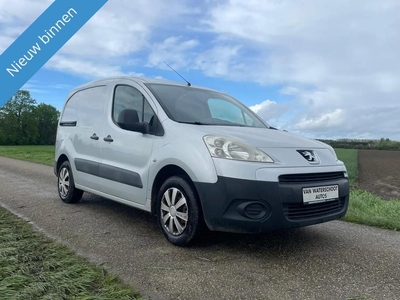 Peugeot PARTNER 1.6HDI 3 persoons met airco (bj 2010)