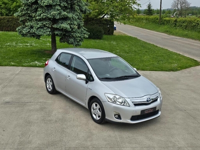Toyota Auris 1.8 Hybrid ** 12 m garantie **
