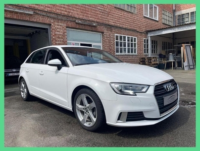 Audi A3 Sportback 1.6 TDI S-tronic met 46.000KM *GPS*