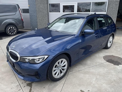 BMW 3 Serie 318 Touring 318i Advantage (bj 2022, automaat)