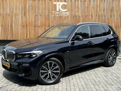 BMW X5 xDrive45e M-sport Navigatiesysteem | Comfortstoelen | Adaptive cruise control | Lane assist | Luchtvering | Camera | Compleet