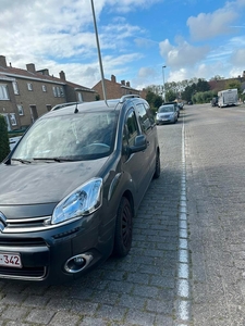 her bij verkoop Citroen barlingo 2015 met keuring