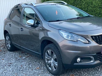 NETTE PEUGEOT 2008 STYLE 2019 MODEL BENZINE