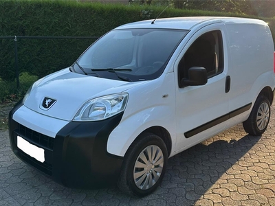 Peugeot bipper 2010 110.000km prêt à immatriculer