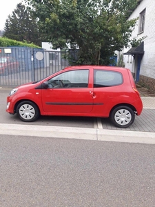 Renault twingo 2010 rouge 75cv 98.401km avec immatriculation