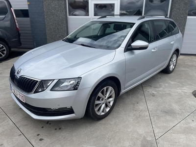 Skoda Octavia Combi - automaat (bj 2019)