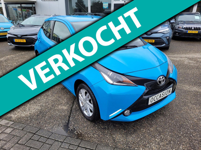 Toyota Aygo 1.0 VVT-i x-play Navi Parkeersensors Automaat 5d