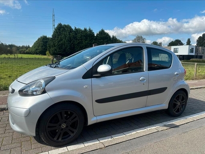 Toyota Aygo - BOÎTE AUTOMATIQUE — 54.ooo Kilomètres / 5500€