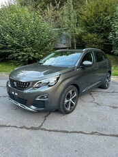 Peugeot 3008 essence roule mais souci moteur à emporter