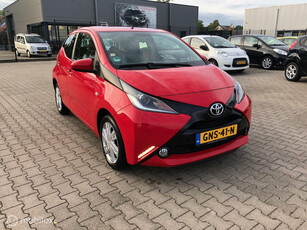 Toyota Aygo 1.0 VVT-i X-CLUSIV 4DRS CAMERA NAVI LMV