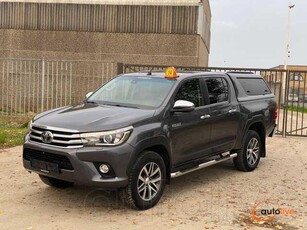 Toyota Hilux 2,4 D-4D Double Cab. 4WD Lounge automatique