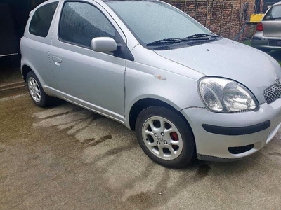 Toyota yaris 1300 vvti essence ️ Km ️ 78 000 ️