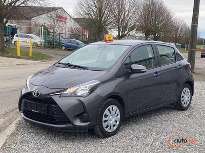 Toyota Yaris 1.5i Dual VVT-iE Y-oung