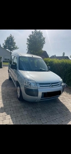 Citroen berlingo 1.4 benzine gekeurt