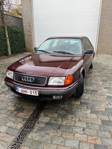 Audi 100