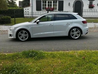 Audi a3 2.0tdi S-line Euro6 showroom staat !!!